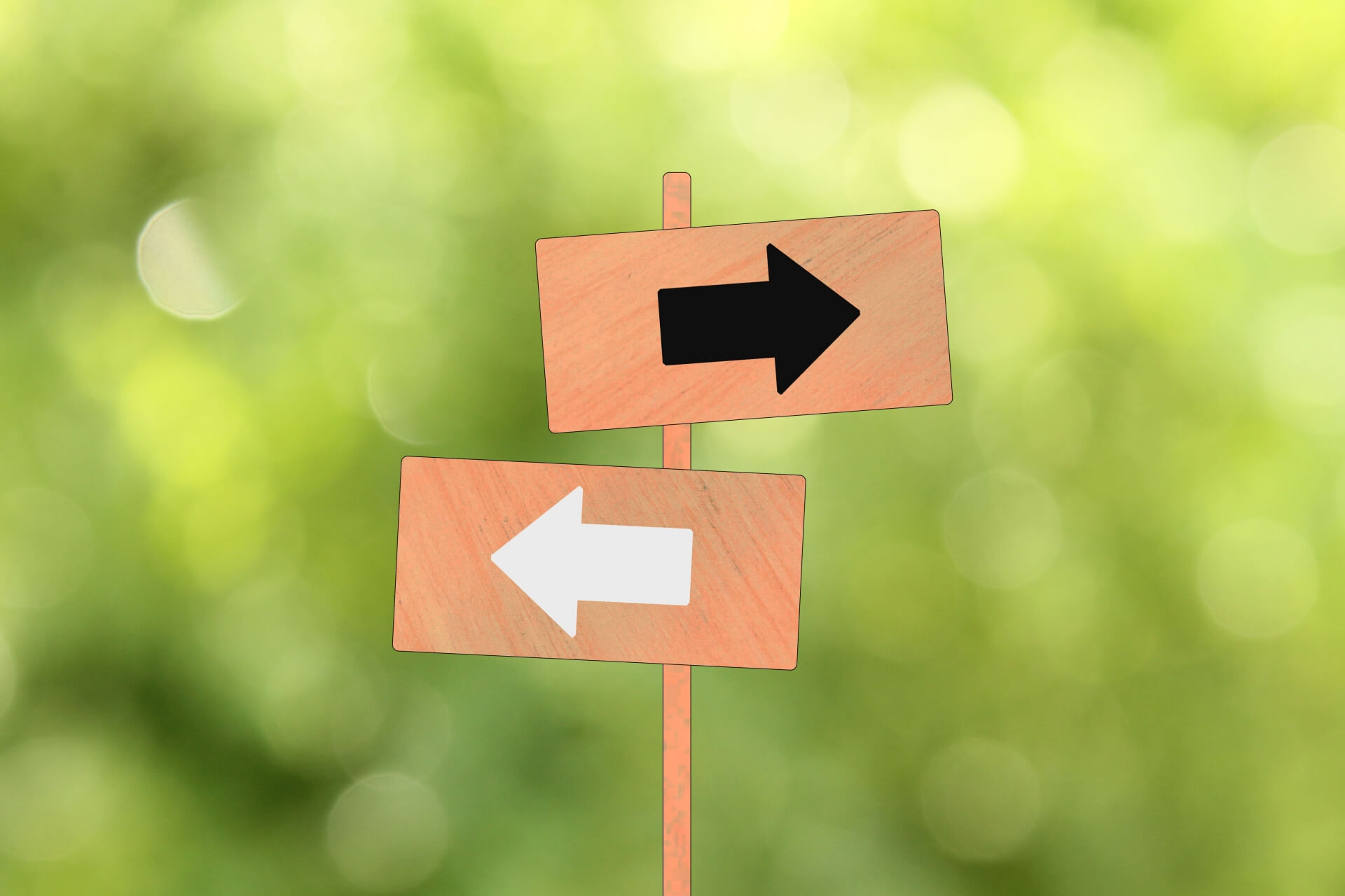 インプラント治療後の分岐点を表現した、左右に分かれる矢印のイラスト