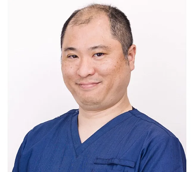 口腔外科専門医 金澤